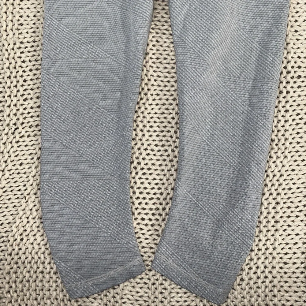 Prana NWOT Gray Ribbed‎ Pattern Leggings Capri Cropped XS Athletic